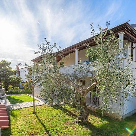 Apartman Inteuro Пореч Екстериор снимка