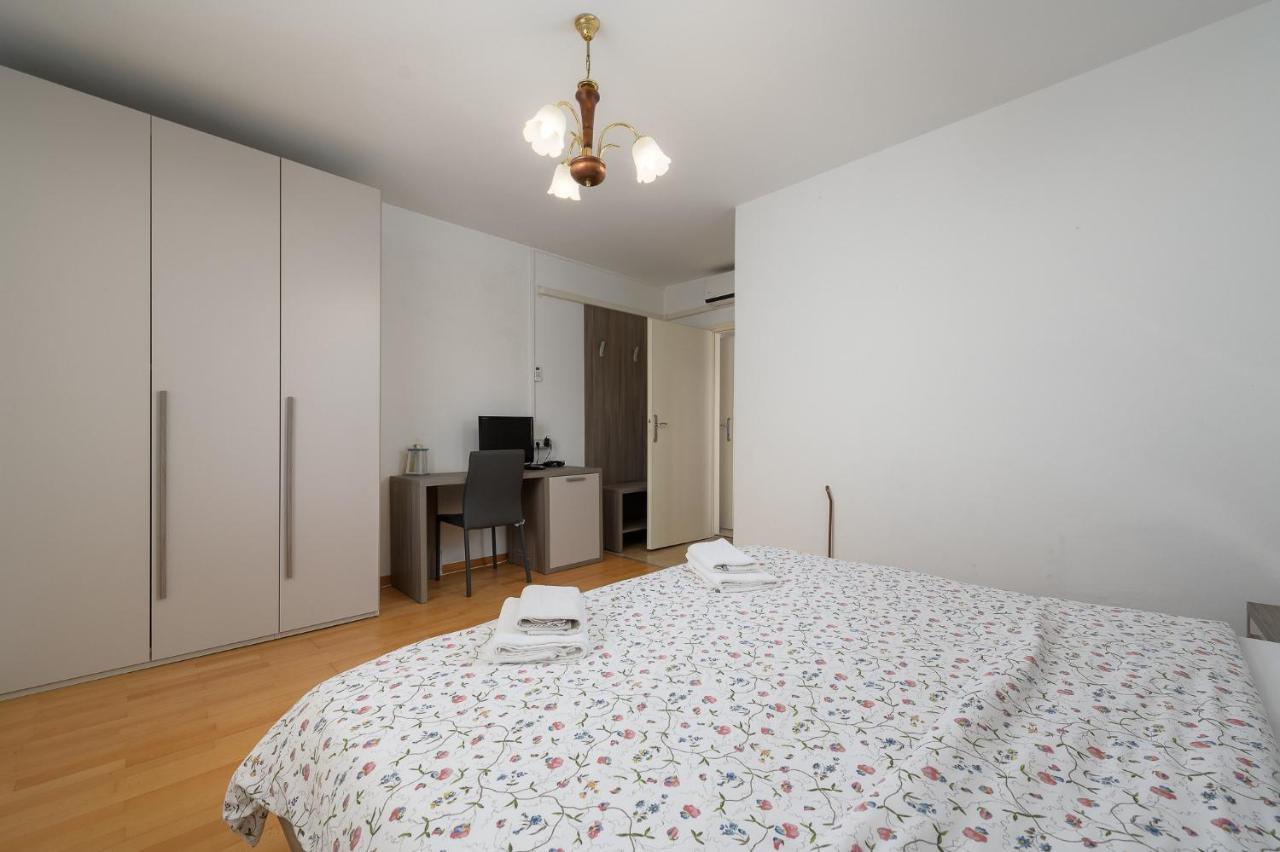 Apartman Inteuro Пореч Екстериор снимка